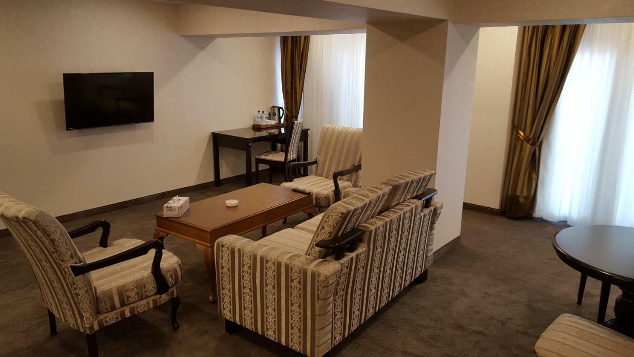 Grand Mir Hotel Taszkent Zewnętrze zdjęcie