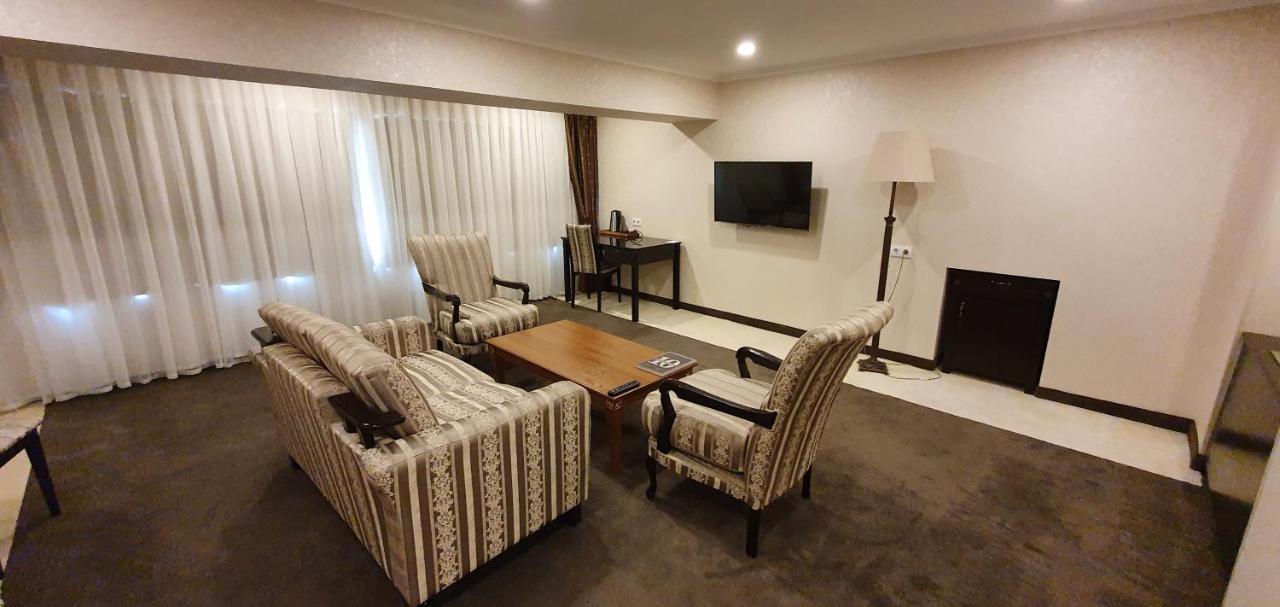 Grand Mir Hotel Taszkent Zewnętrze zdjęcie